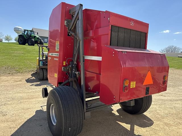 Image of Massey Ferguson 2946 equipment image 2