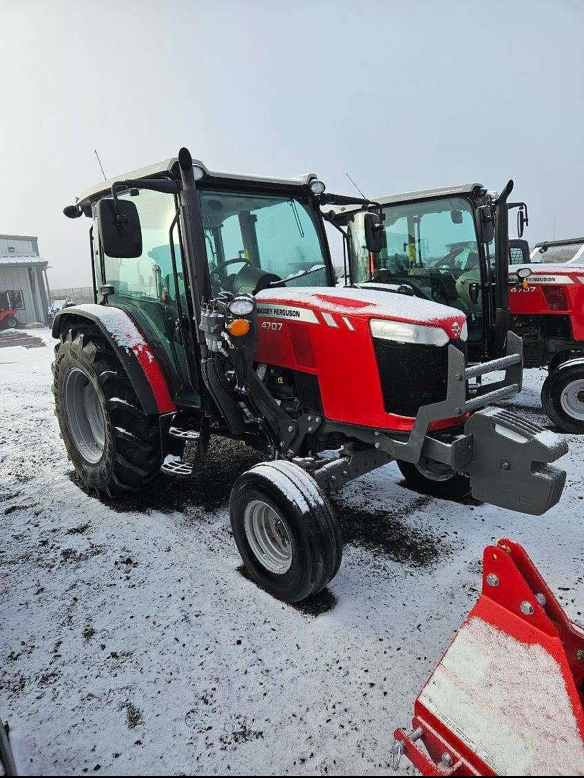 Image of Massey Ferguson 4707 Primary image