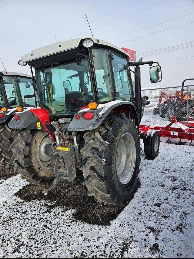 Image of Massey Ferguson 4707 equipment image 1