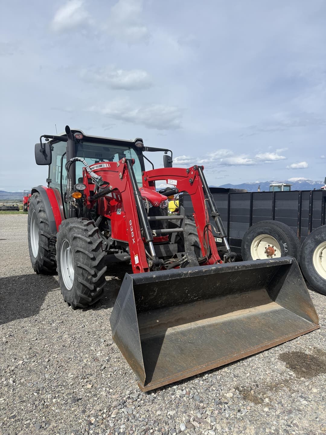 Image of Massey Ferguson 4708 Primary image