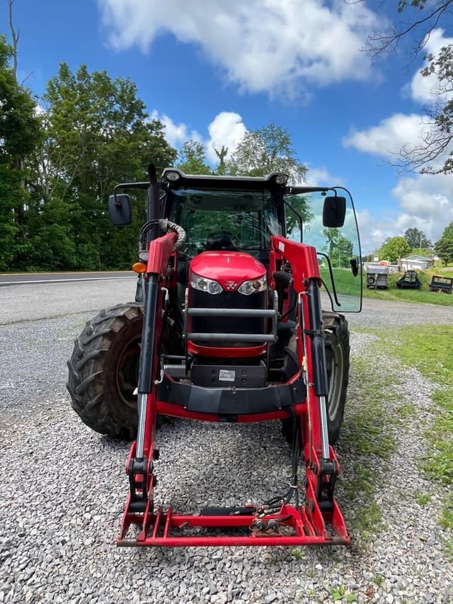 Image of Massey Ferguson 4710 equipment image 2