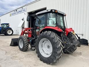 Main image Massey Ferguson 5712S 3