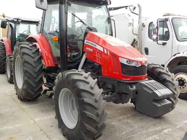 Image of Massey Ferguson 5712SL equipment image 1