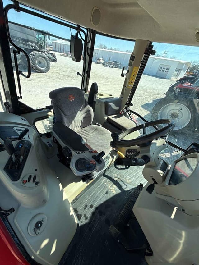 Image of Massey Ferguson 7715 equipment image 3