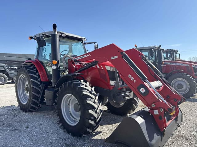 Image of Massey Ferguson 7715 equipment image 4