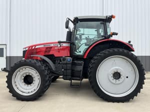 2017 Massey Ferguson 8727 Image