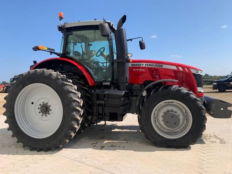 2017 Massey Ferguson 8735 Tractors 300 to 424 HP for Sale
