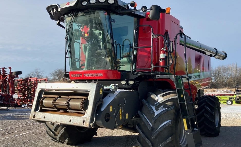 2017 Massey Ferguson 9545 Equipment Image0