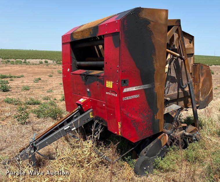 Image of Massey Ferguson Hesston 2956 Primary image