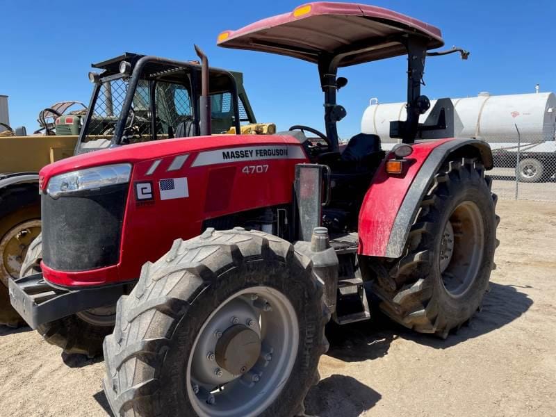 2017 Massey Ferguson 4707 Equipment Image0