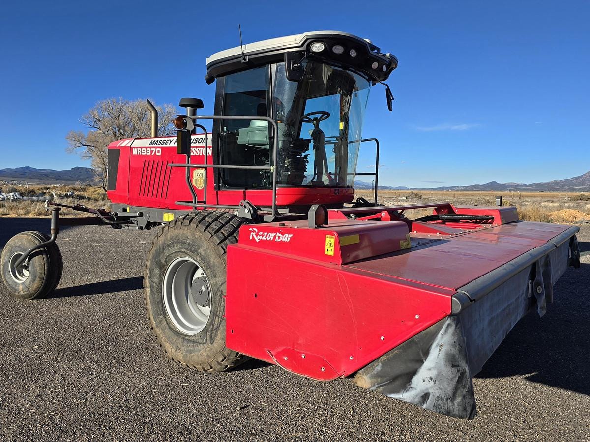 2017 Massey Ferguson WR9870 Equipment Image0