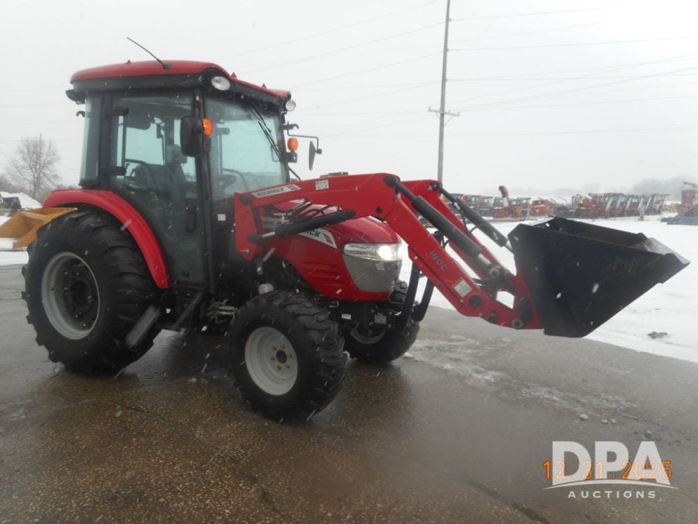 2017 McCormick Intl X1.55 Equipment Image0