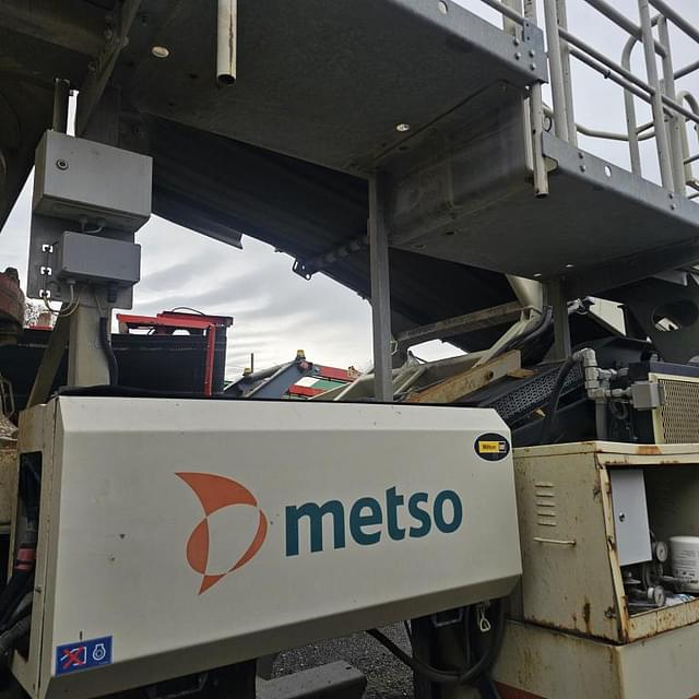 Image of Metso Lokotrack LT 300 equipment image 4