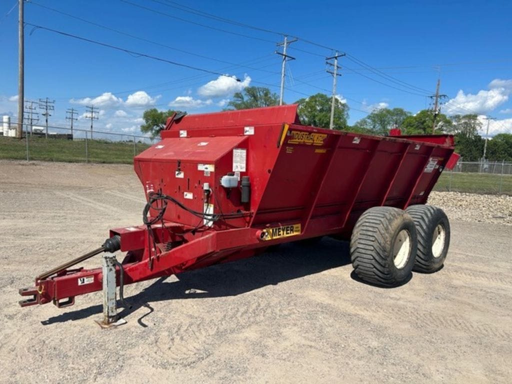 2017 Meyer 8720 Equipment Image0