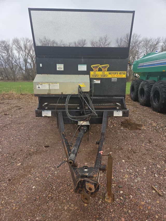 Image of Meyer's VB750 equipment image 2