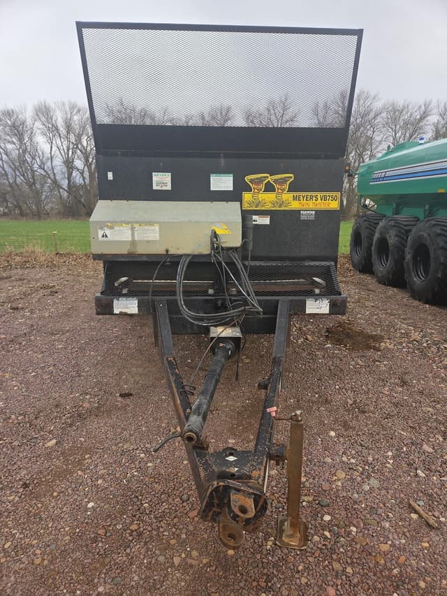 Image of Meyer's VB750 equipment image 2