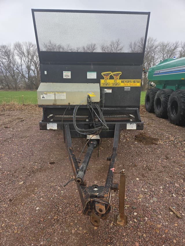 Image of Meyer's VB750 equipment image 2