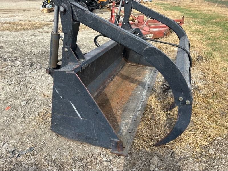 Main image Undetermined grapple bucket