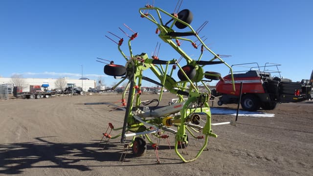 Image of CLAAS Volto 800 equipment image 2