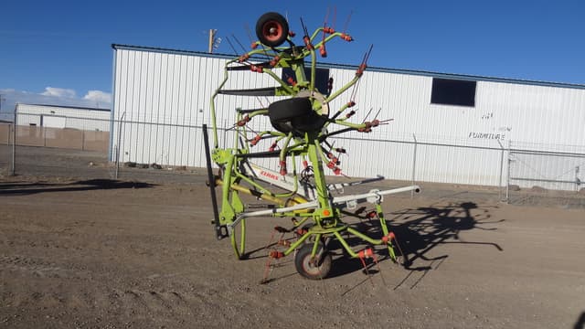 Image of CLAAS Volto 800 equipment image 1
