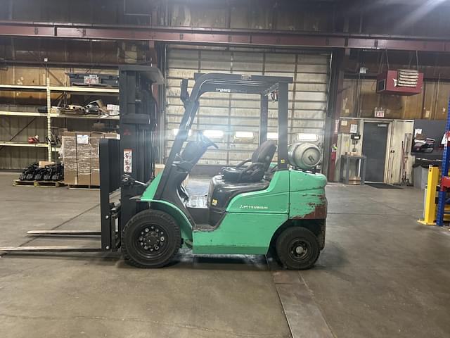 Image of Mitsubishi FG25N equipment image 3