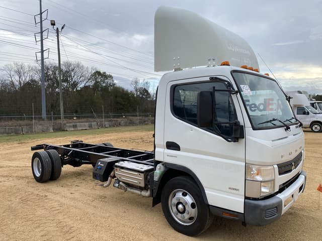 Image of Mitsubishi Fuso FE160 equipment image 3