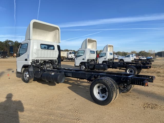Image of Mitsubishi Fuso FE160 equipment image 1