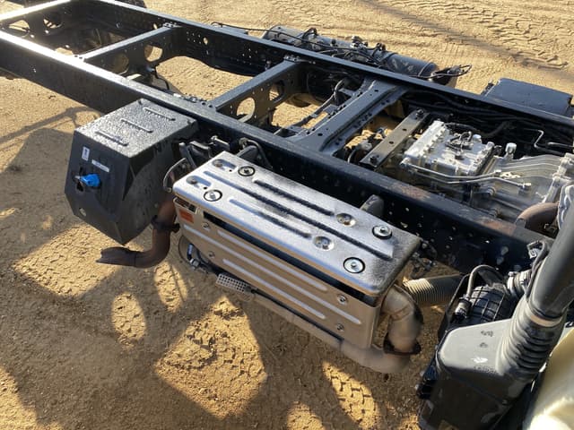 Image of Mitsubishi Fuso FE160 equipment image 4