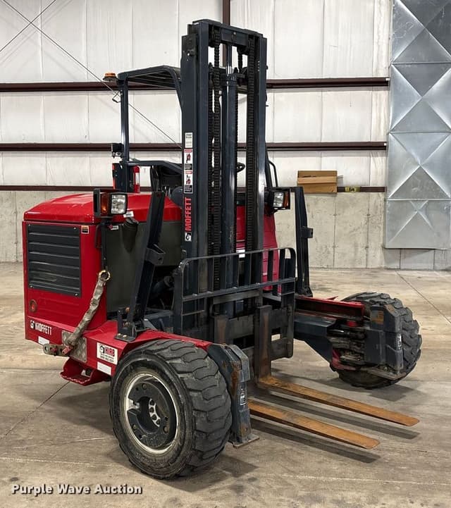 Image of Moffett M8 55.4 equipment image 2