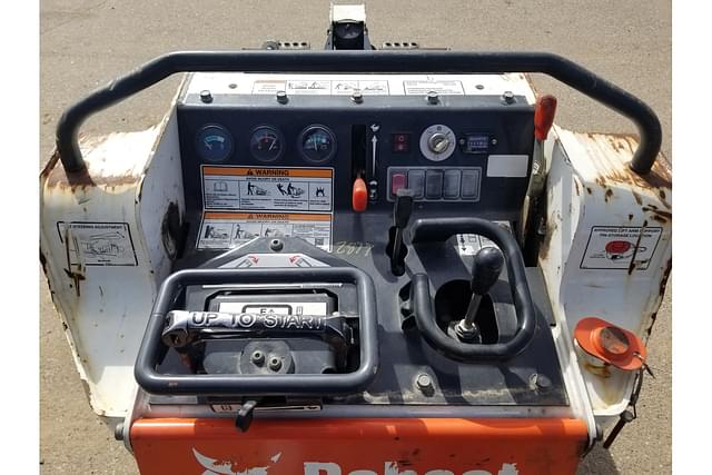 Image of Bobcat MT55 equipment image 4