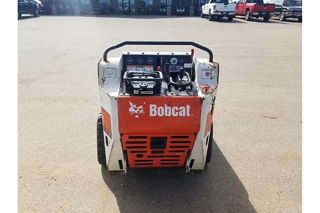 Image of Bobcat MT55 equipment image 3