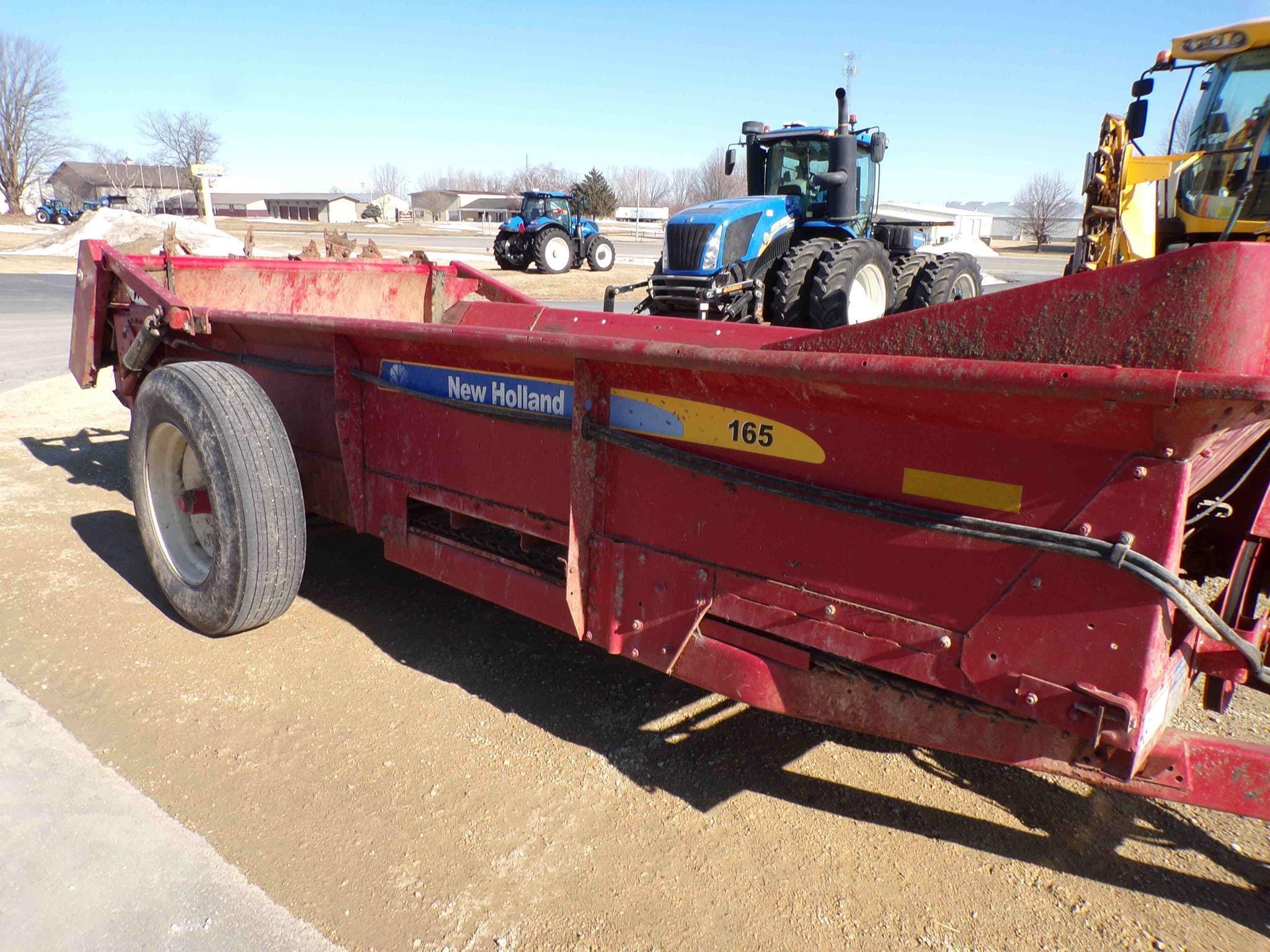 2017 New Holland 165 Equipment Image0