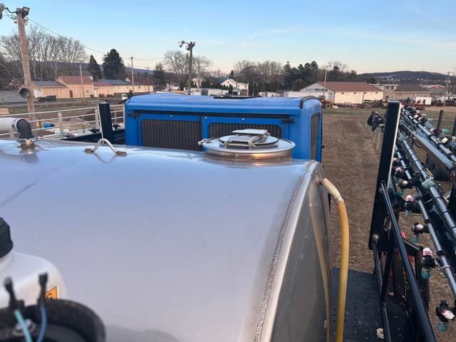 Image of New Holland SP.295F equipment image 4