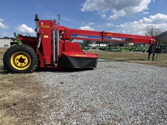 2017 New Holland 310 Equipment Image0