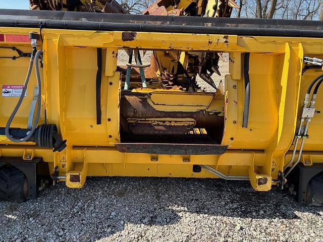Image of New Holland 380FPA equipment image 4