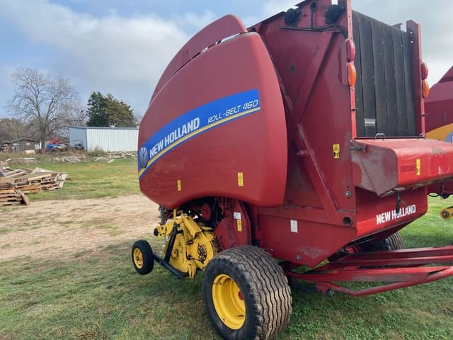 Image of New Holland 460 equipment image 3