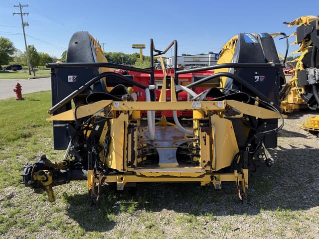 Image of New Holland 600BFI equipment image 4