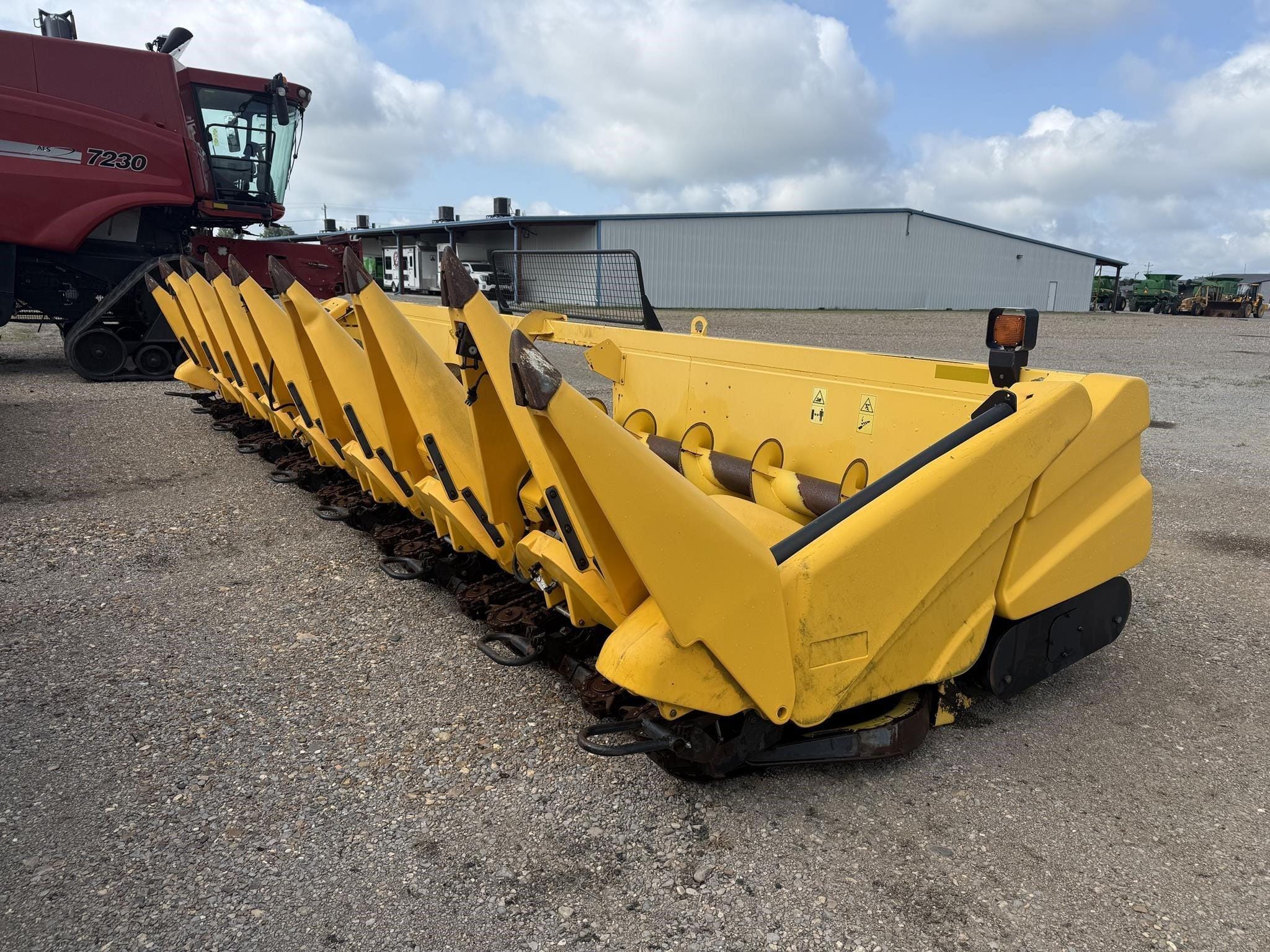 2017 New Holland 980CR Equipment Image0