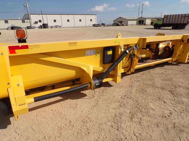 Image of New Holland 980CR equipment image 3