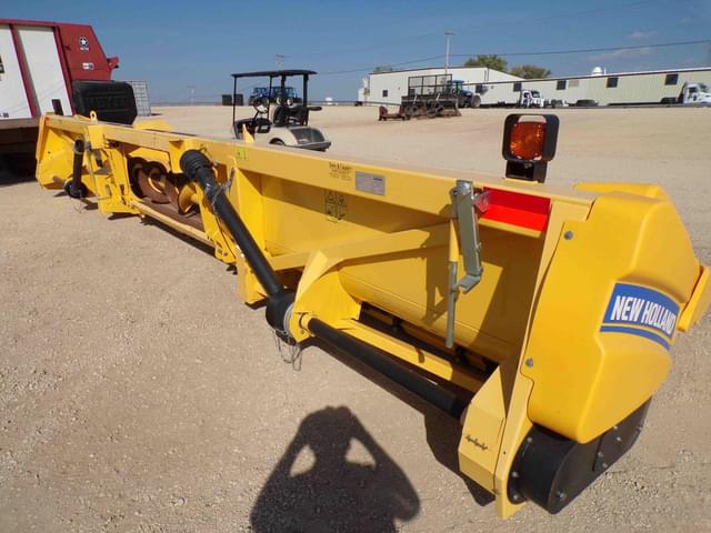 Image of New Holland 980CR equipment image 4