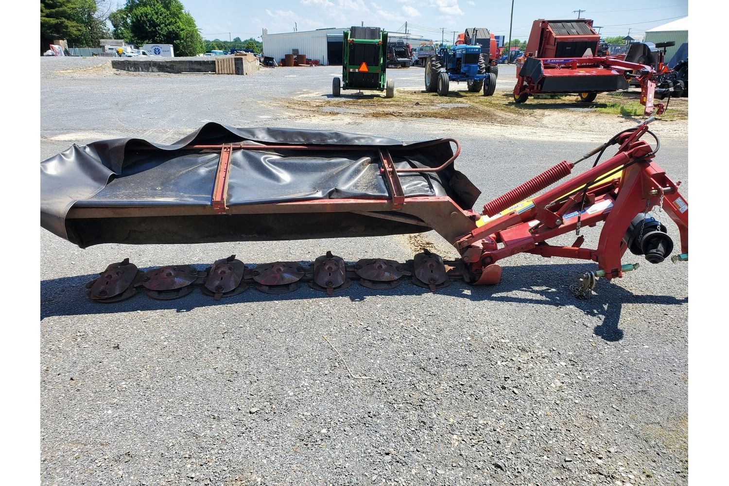 2017 New Holland H6750 Equipment Image0