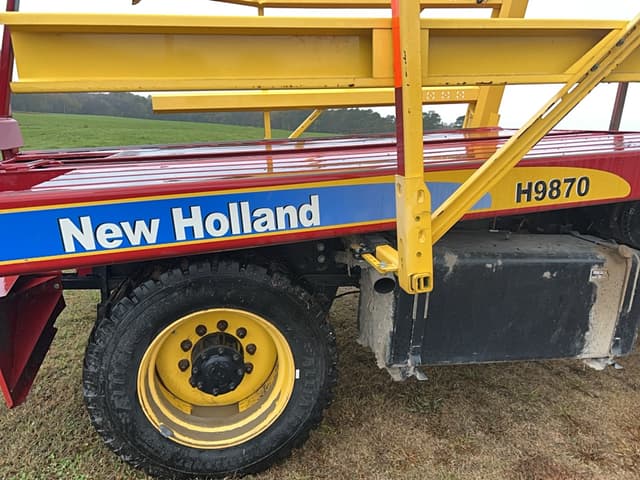 Image of New Holland H9870 equipment image 4