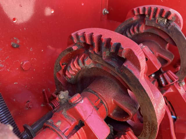 Image of New Holland BC5070 equipment image 3