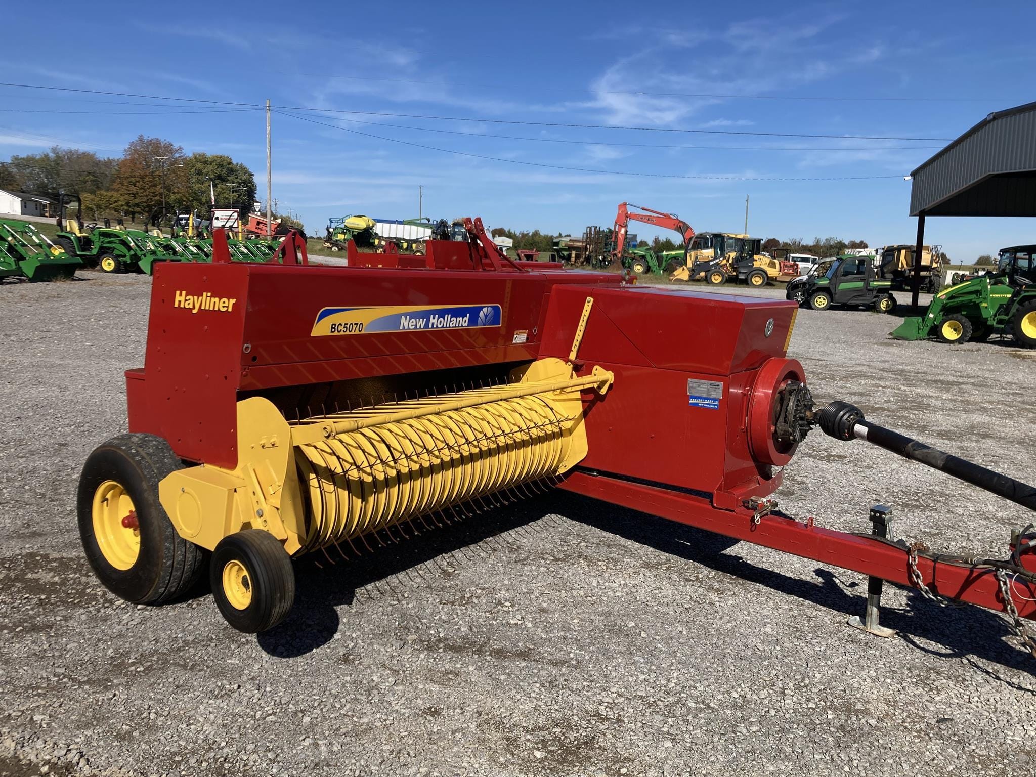 2017 New Holland BC5070 Equipment Image0