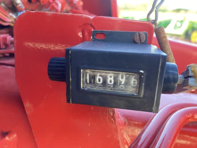 Image of New Holland BC5070 equipment image 2