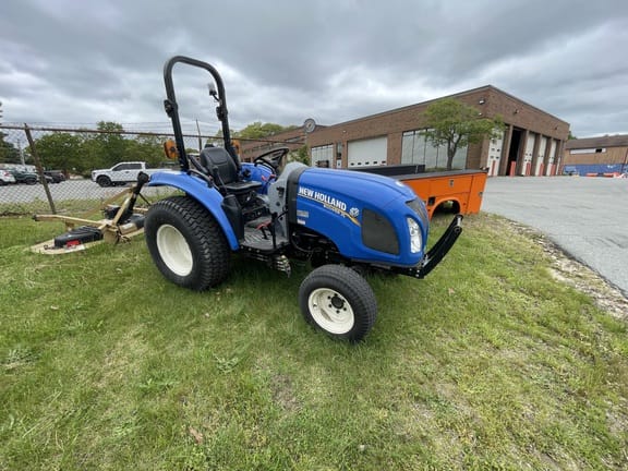 2017 New Holland Boomer 35 Equipment Image0