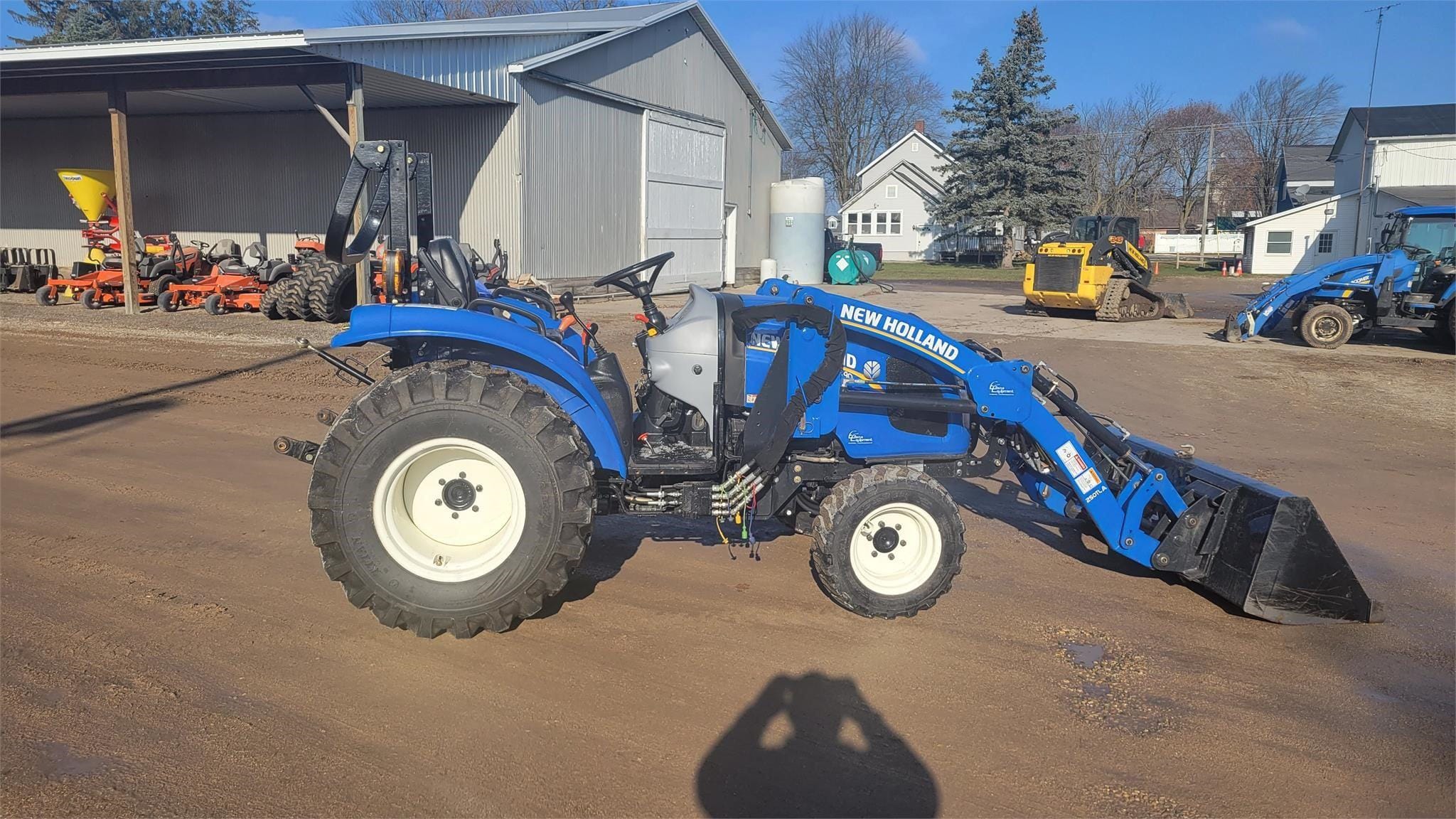 2017 New Holland Boomer 40 Equipment Image0