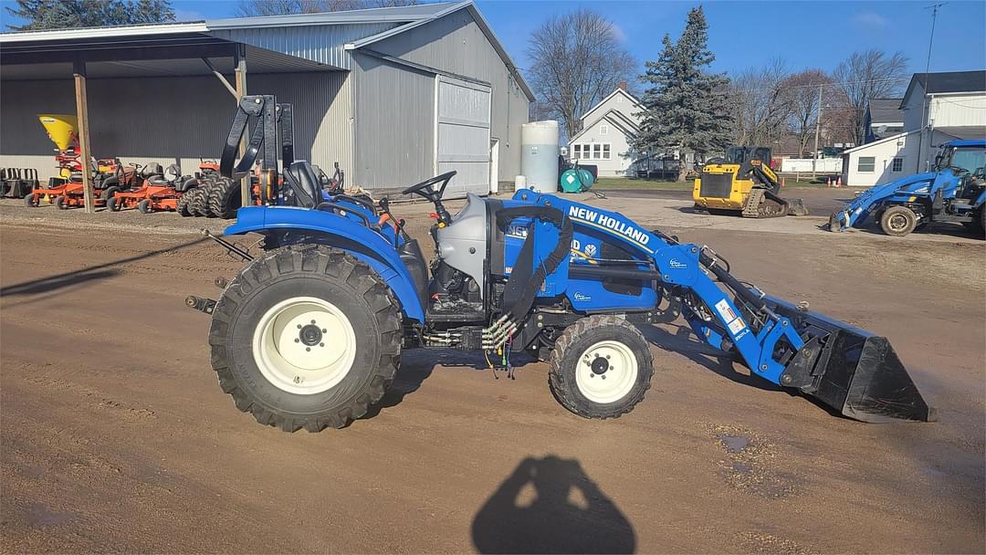 Image of New Holland Boomer 40 Primary image