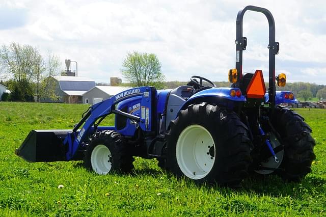 Image of New Holland Boomer 45 equipment image 2