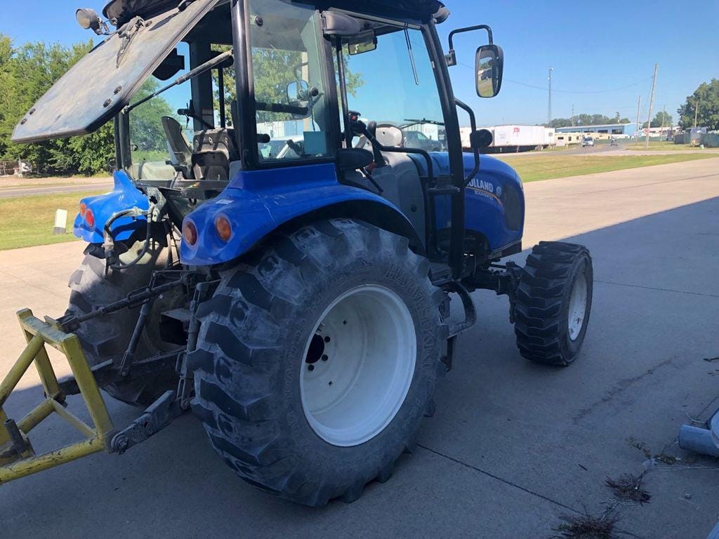Main image New Holland Boomer 50